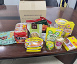 도봉푸드뱅크마켓센터와 함께하는 ⌜범죄피해 가정 희망꾸러미⌟ 전달 사진